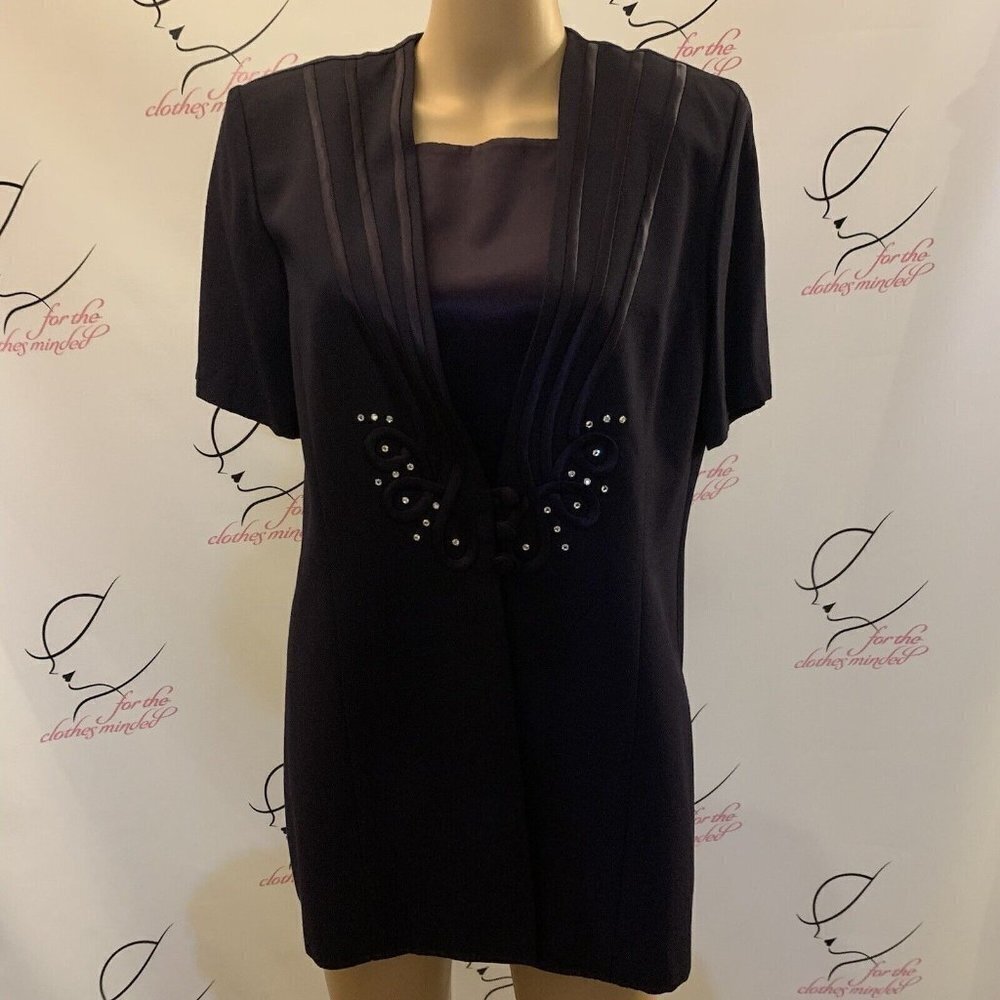 MICHAEL BLAKE. Size 10P. Short Sleeve Embellished Jacket or Top. DB2.